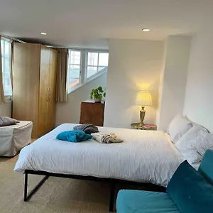 Cb53 Tower Bridge Townhouse 2 Bathrooms & Free Parking , London United Kingdom