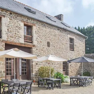  Holiday home Les 3 Rossignols